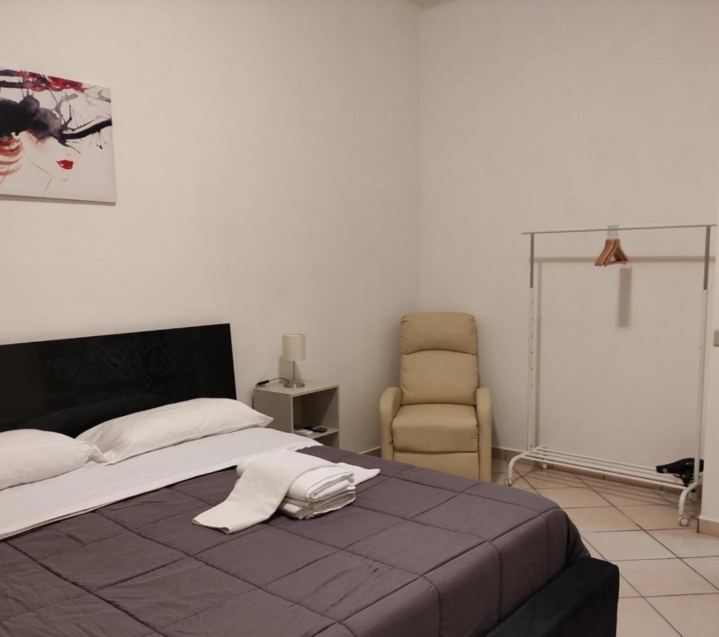 Lorenzo B&B House Battipaglia Εξωτερικό φωτογραφία